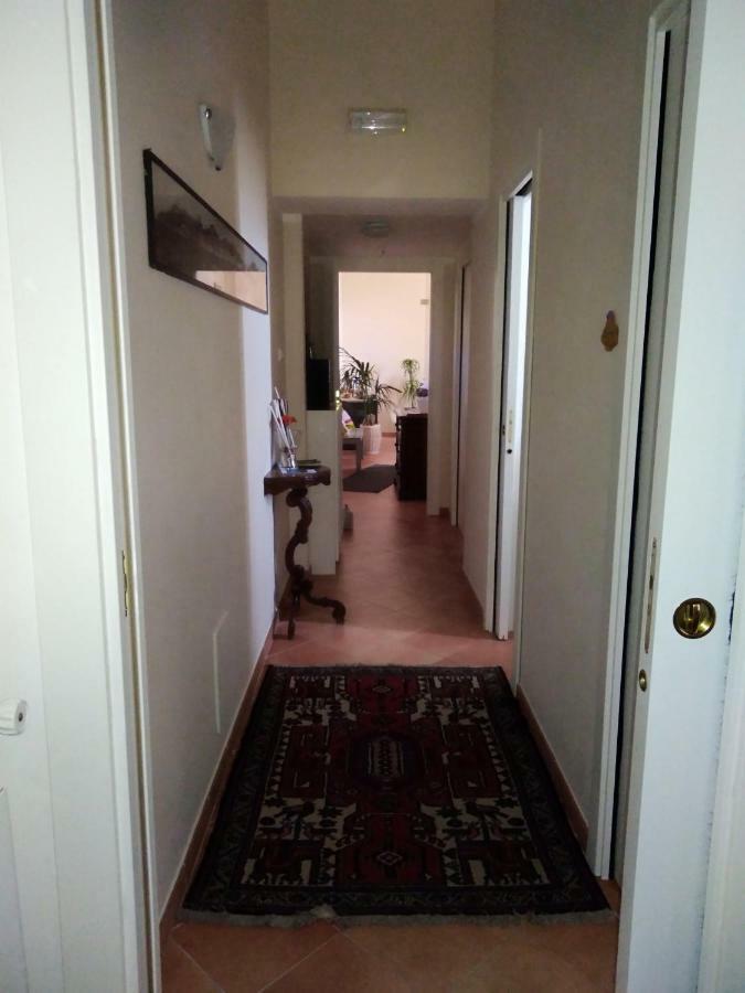Ferienwohnung Fronte Al Porto Salerno Exterior foto